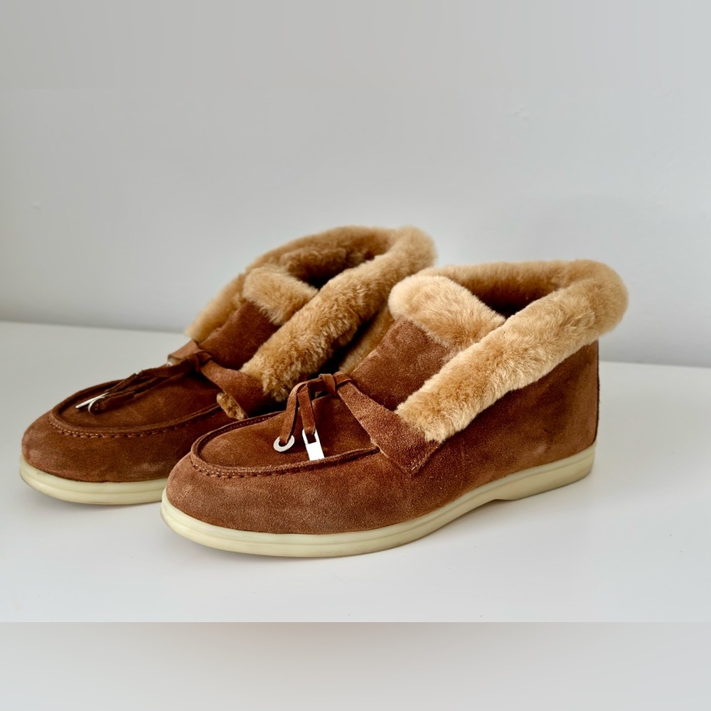 Nila Nila brown shearling fur suede leathers short booties size 39 Loro piano